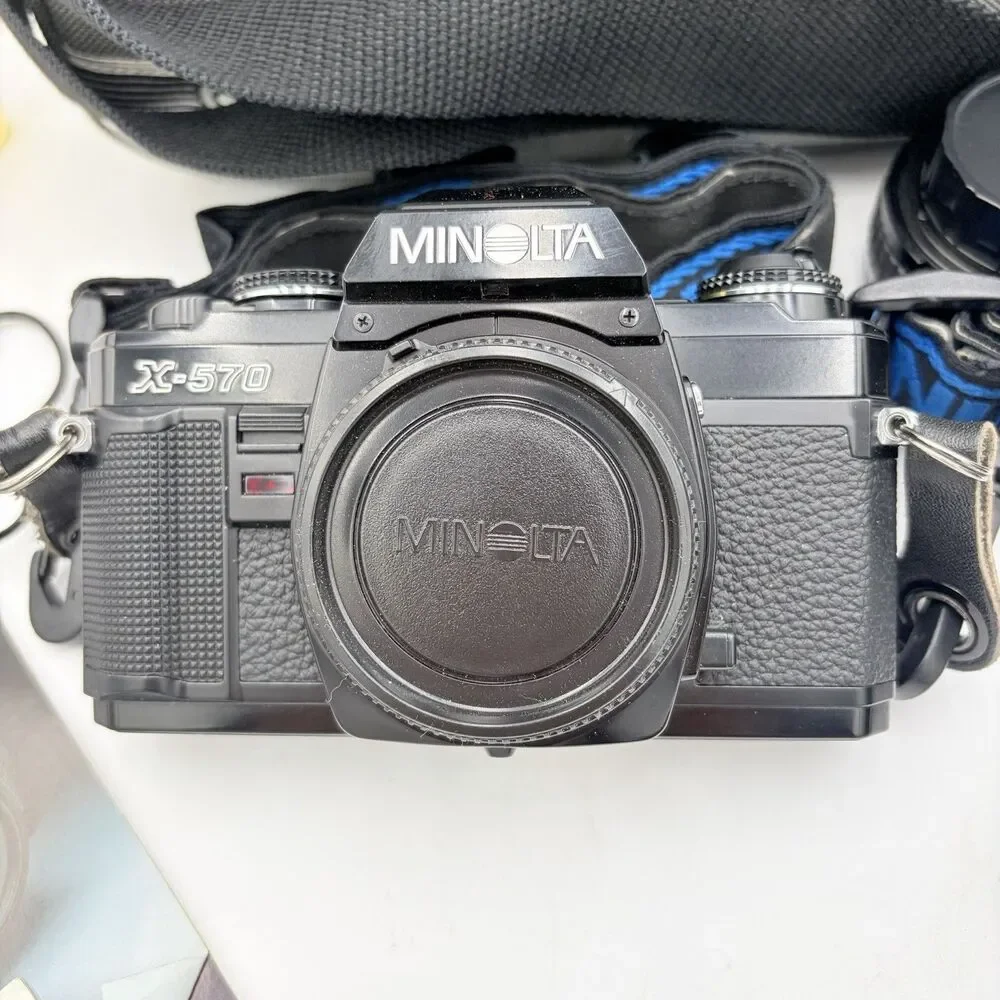 MINOLTA X-570 35mm SLR Camera Kit Tested 75-205mm 35-135mm Lenses